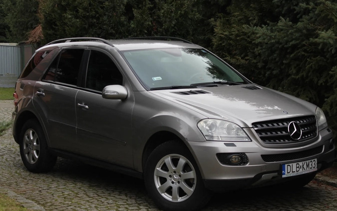 Mercedes-Benz ML cena 35800 przebieg: 302000, rok produkcji 2008 z Lędziny małe 106